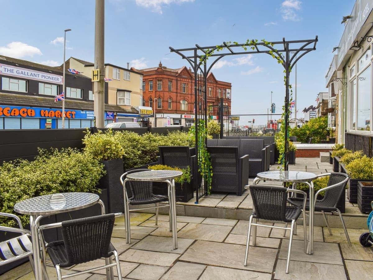 Danescourt Hospedaje Blackpool Exterior foto